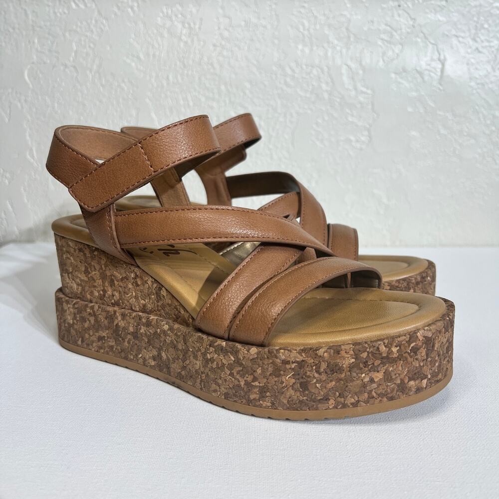 Blowfish Malibu Women's Tan Cork Platform Wedge Sandals Size 8